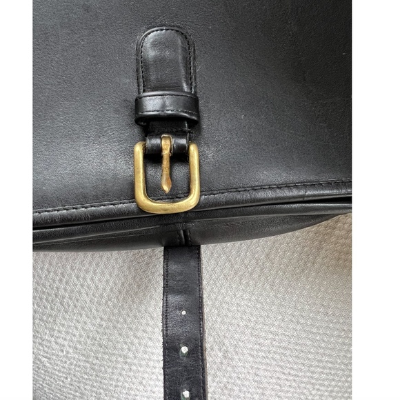 COACH Vintage Large Saddle Pouch Bag in Black - Made In New York - Picture 9 of 16